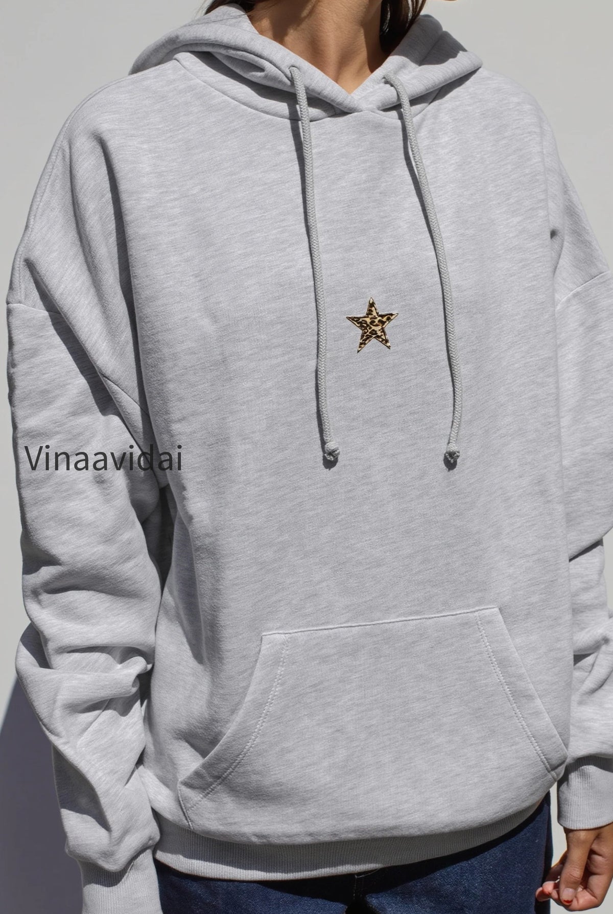 leopard-star-patch-pullover-hoodie